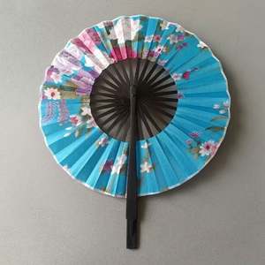 Éventail pliant japonais vintage en bambou fait main pour femme, élégant, avec motif de fleurs de cerisier sculptées, en tissu teinté, décoration d'intérieur - Product Image 3