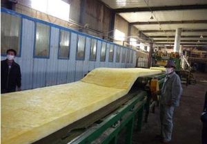 Isolation thermique et acoustique en <span class=keywords><strong>laine</strong></span> minérale <span class=keywords><strong>de</strong></span> haute qualité, rouleau <span class=keywords><strong>de</strong></span> panneau en <span class=keywords><strong>laine</strong></span> <span class=keywords><strong>de</strong></span> <span class=keywords><strong>roche</strong></span>, feutre pour toiture - Product Image 4