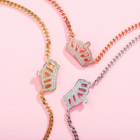 Le nouveau pendentif Crown Ladies est un collier pour femme en zircon, style hip-hop, avec une chaîne d'extension de 2 pouces.