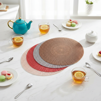 Napperons de table festifs en PVC tressé de qualité supérieure, lot de 4, style floral, couleur personnalisable, imperméables, antidérapants et durables