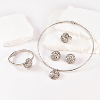 Ensemble de bijoux en acier inoxydable cercle creux pour femmes, collier ras-du-cou, bracelet, boucles d'oreilles clous, bague, or et argent, ensemble d'ornements de mode en gros