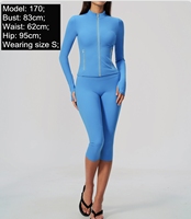 Ensemble de veste de yoga extensible brossée coupe ajustée zippée pour le sport en extérieur, la course et le fitness, avec pantalon capri froncé à manches longues