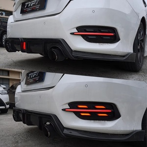 Reflector de Parachoques Trasero de Fibra de Carbono con Luces Antiniebla para Honda Civic 10ª Generación 2016-2020 Sedán, Luz Trasera Dinámica DRL con Señal de Giro - Product Image 4