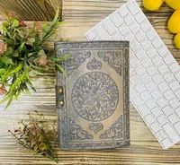 Journal en cuir fait à la main Triple lune livre des ombres Antique Deckle bord papier carnet de croquis Grimoire blanc sort livre sacré