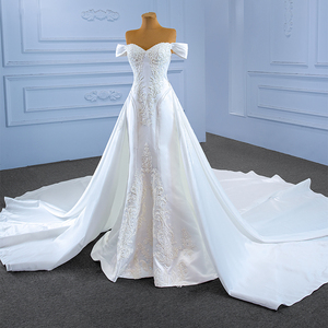 Robes de mariée de maternité sirène élégantes en satin brodé avec traîne chapelle, taille naturelle, volants et plis pour soirée, modèle 222169 - Product Image 3