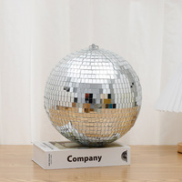 Vente flash : Petite boule disco en miroir argenté effet mosaïque pour scène de club DJ amusante, effet de réflexion de la lumière