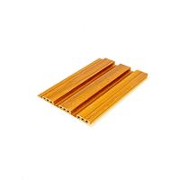 Rejilla de PVC de compuesto de madera y plástico a precio directo de fábrica / Panel de listones acanalados ecológico para pared de fondo y divisor de ambientes