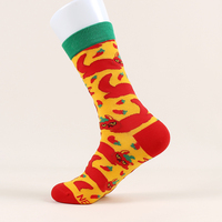 Vente en gros de chaussettes à motif de personnalité en coton de conception folle