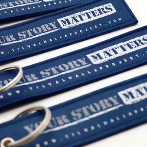 Porte-clés patriotique personnalisé et durable pour vétérans américains, avec anneau métallique, idéal pour les cadeaux promotionnels des organisations non-profit - Product Image 3