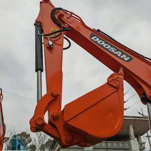 Excavadora Usada Doosan DH55 con Motor Cummins y Bomba MOOG, Pocas Horas de Trabajo, Alta Calidad, Buen Precio - Product Image 5
