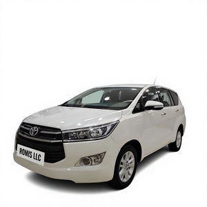 Toyota Innova Crysta Bianca 2019 Usata, SUV Automatico con Guida a Sinistra, 7 Posti, Veicolo Familiare - Product Image 1