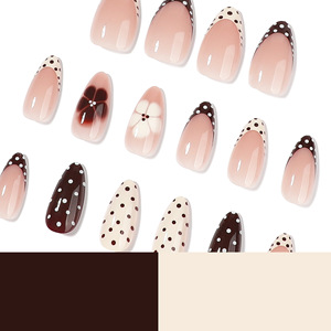 <span class=keywords><strong>Uñas</strong></span> Postizas <span class=keywords><strong>de</strong></span> Almendra Color Nude con Puntos Marrones, Punta Francesa y Detalles Florales Pintados a Mano <span class=keywords><strong>para</strong></span> un Estilo Minimalista Otoñal - Product Image 4