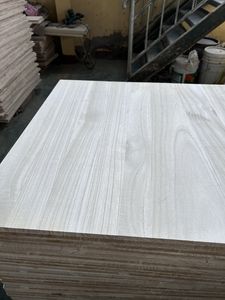 Panneaux <span class=keywords><strong>de</strong></span> <span class=keywords><strong>bois</strong></span> <span class=keywords><strong>de</strong></span> paulownia à prix avantageux, panneaux <span class=keywords><strong>de</strong></span> <span class=keywords><strong>bois</strong></span> <span class=keywords><strong>de</strong></span> paulownia pour meubles, planches <span class=keywords><strong>de</strong></span> paulownia - Product Image 2