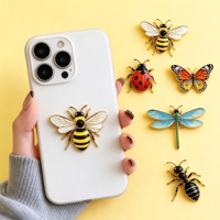 Autocollants décoratifs pour téléphone en métal émaillé souple, personnalisés en usine, gravés au laser, avec contour personnalisé, pour la mode mobile