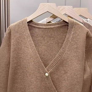 Vente en gros Automne Décontracté Débardeur tricoté Col en V Vêtements pour femmes Top Chandails Solide <span class=keywords><strong>Sans</strong></span> manches Femmes Chandail Gilet Cardigan - Product Image 5