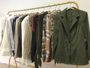 Vente flash 2025 – Vestes pour femmes en gros, mode décontractée d'automne, vestes pour femmes d'occasion à prix réduit, stock de liquidation - Product Image 5