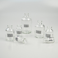 Flacons injectables en verre moulé transparent avec options d'impression sérigraphique mate et de gravure, capacité de 7 ml à 100 ml