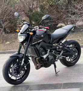 <span class=keywords><strong>Yamaha</strong></span> MT09, Motor de 900cc, Tres Cilindros en Línea, Refrigerado por Agua, Cuatro Tiempos, Caja de Cambios de 6 Velocidades, Fácil de Operar - Product Image 2