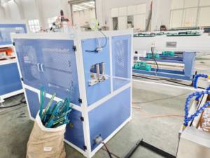 Extrusora de plástico PVC LDPE perfil autoadhesivo tira de datos supermercado precio etiqueta estante etiqueta titular que hace la máquina - Product Image 6