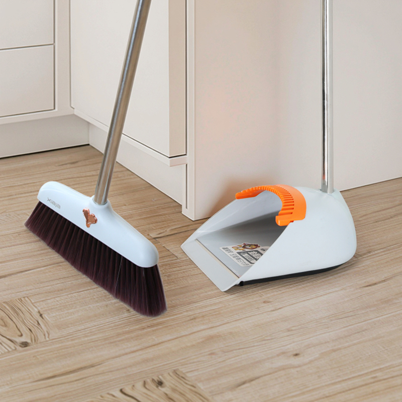 Plastic Handle Modern Broom and Dustpan