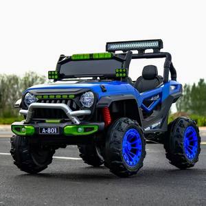 Auto Elettrica a Due Posti in Plastica PE LUCHEN Certificata CE per Bambini dai 4 ai 12 Anni - Product Image 3