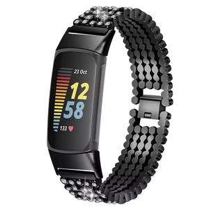 Bracelet de luxe en acier inoxydable pour <span class=keywords><strong>Fitbit</strong></span> Charge 5, bracelet en métal avec diamants ronds, cinq perles - Product Image 1
