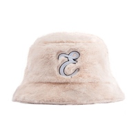 Vente en gros Chapeau seau en fourrure de créateur populaire multicolore pliable personnalisé serviette en tissu à poils longs pour adultes
