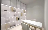 Vitrine de présentation de bijoux en or, design moderne et luxueux, éclairée par LED, écologique, pour magasin de bijoux, OEM