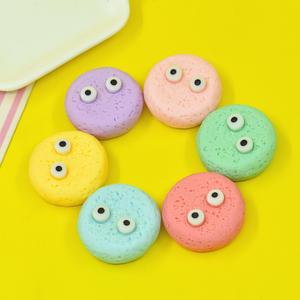 Cabujones de resina redondos con forma de galleta de colores surtidos Kawaii para manualidades DIY, pendientes y accesorios para llaveros - Product Image 5