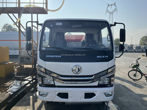 Camión Cisterna de Combustible Diésel de 5000L 5m3, Ligero, Portátil, Estación de Servicio Móvil con Bomba y Boquilla de Combustible en Venta - Product Image 2