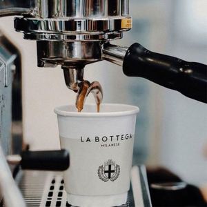 Gobelet à café jetable personnalisable en papier double paroi de 90 mm, 8 oz/10 oz/12 oz/16 oz pour boissons chaudes et froides avec couvercle artisanal - Product Image 2