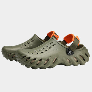 Nuevos <span class=keywords><strong>zuecos</strong></span> informales de verano para hombres con suelas gruesas <span class=keywords><strong>EVA</strong></span> antideslizantes Punta redonda de moda y chanclas de playa para interiores y exteriores - Product Image 2