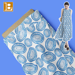 Tissu écologique en fibre naturelle Bleu clair Tie Dye Impression numérique Tissu 100% pur <span class=keywords><strong>lin</strong></span> pour vêtements T-shirt Robe Matériel - Product Image 1