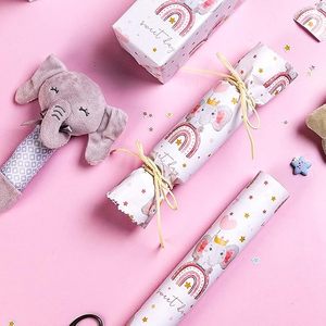 Papier d'emballage original en papier calque rose à motif étoiles et éléphant mignon pour fête d'anniversaire d'enfant et baby shower - Product Image 3