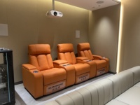 Meistverkauftes Echtleder Ecksofa-Set mit Verstellbaren und Klappbaren Sitzen für Privates Kino, Heimkino und Wohnzimmer