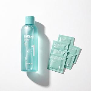 Numbuzin No 1 Tonique Apaisant aux Herbes 300 ml avec 10 Tampons Tonifiants pour Tous Types de Peau - Product Image 1