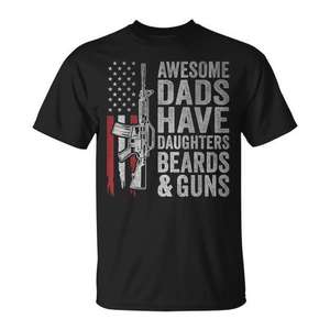 Los padres geniales tienen hijas, barbas y armas, camiseta para el día del padre - Product Image 1