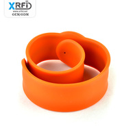 Logo personnalisé Nfc étanche programme réutilisable réglable Rfid activité bracelet en Silicone