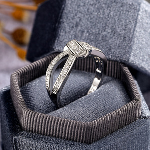 Anello Annodato da Donna, Elegante con Zirconi, Aperto e Regolabile, Gioiello Minimalista per Uso Quotidiano - Product Image 6