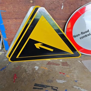 Segnali Triangolari di Avvertimento per Cantieri Stradali, Strade di Montagna, Curve <span class=keywords><strong>a</strong></span> <span class=keywords><strong>Sinistra</strong></span>/<span class=keywords><strong>Destra</strong></span>, Pendenze Ripide <span class=keywords><strong>e</strong></span> Incroci <span class=keywords><strong>a</strong></span> T - Product Image 2