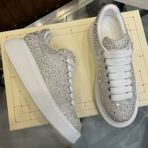 Zapatos de Diseñador de Lujo para Hombre, Plataforma Baja, Retro, Casuales, para Pascua o San Valentín, Zapatos Bajos para Mujer, Completamente Decorados con Diamantes - Product Image 5