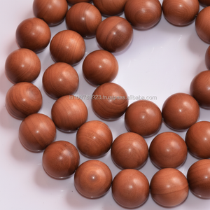 Cuentas de oración budista tibetana tallada en sándalo ecológico hecha a mano del sur de la India 50 + años de edad dulce fragancia amaderada moda - Product Image 1