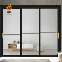 Porte coulissante en uPVC blanc durable avec renfort en acier et verrouillage multipoints pour usage résidentiel