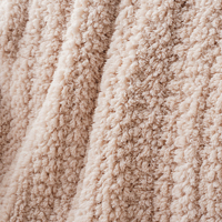 Couverture en polaire Sherpa rayée, douce, légère, toute saison, avec logo personnalisé, idéale pour canapé, lit et voyage