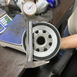 ตัวกรองที่แยกน้ำน้ำมันเชื้อเพลิงเครื่องยนต์ดีเซลรถบรรทุกตรง P551034 FS19798 BF1347 PL270x ติดไฟได้ - Product Image 2