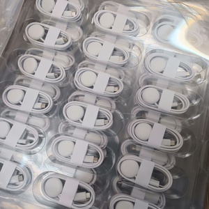 Câble de données et de charge WATCH1 WATCHE2 WATCH3 WATCH4 pour iPhone iPad certifié MFi, emballage de vente au détail - Product Image 2