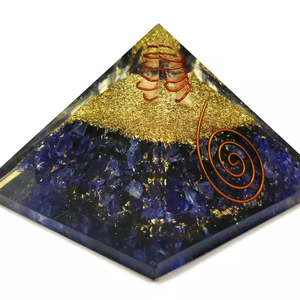 Pyramide d'orgonite en pierre précieuse de tourmaline noire naturelle |   Objet décoratif artisanal en cristal pour la guérison énergétique |   Protection contre les EMF | - Product Image 3