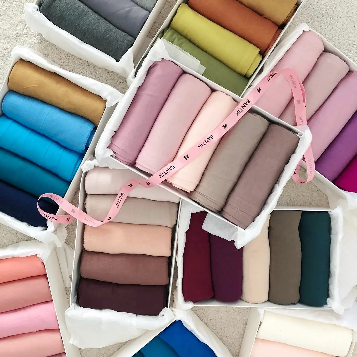 5 Stks/doos Moslim Effen Crêpe Hijab Zware Chiffon Sjaal Zachte Sjaals Crinkle Wraps Hoofdband Aanpassen Geschenkdoos Foulard