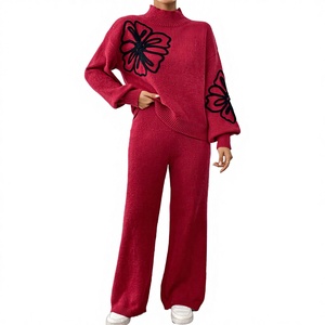 Ensemble deux pièces pull ample à manches lanternes et pantalon décontracté à jambes larges pour femme, motif floral, collection hiver, vente en gros, personnalisation OEM - Product Image 3