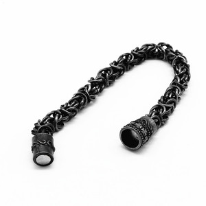 Yunnique – Bracelet en acier inoxydable noir pour hommes, design croisé, fermoir magnétique, style vintage, bijoux, cadeau - Product Image 3